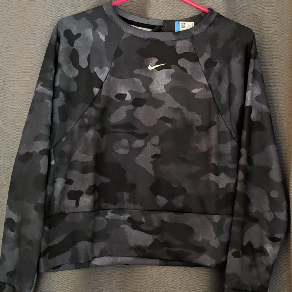 Nike DRI-FIT loose fit sweater
